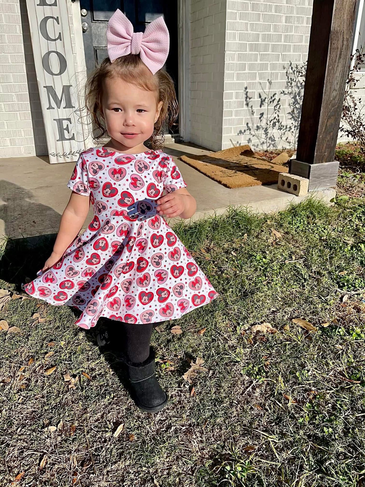 Mystery Belladonna Short Sleeve Dress